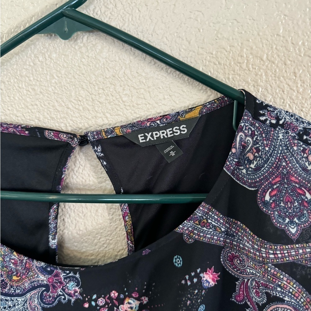 Express Women's Paisley Short Casual Dress - Picture 4 of 7